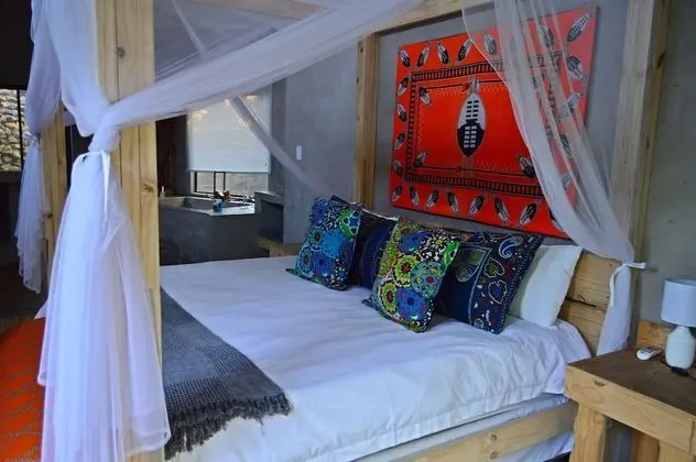Crocodile Luxury Apartment