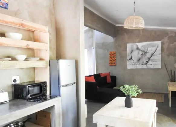Crocodile Luxury Apartment