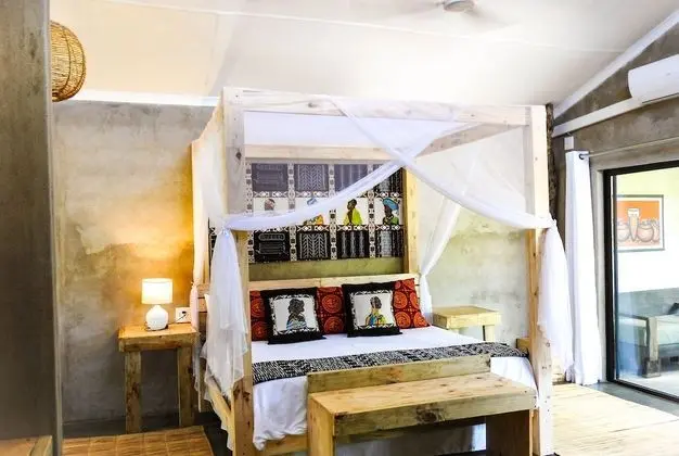 Crocodile Luxury Apartment