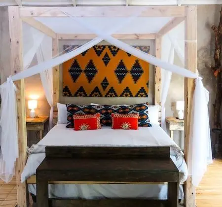 Crocodile Luxury Apartment
