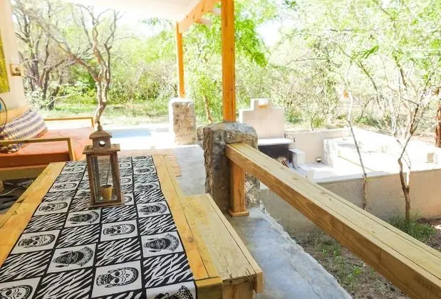 Crocodile Luxury Apartment