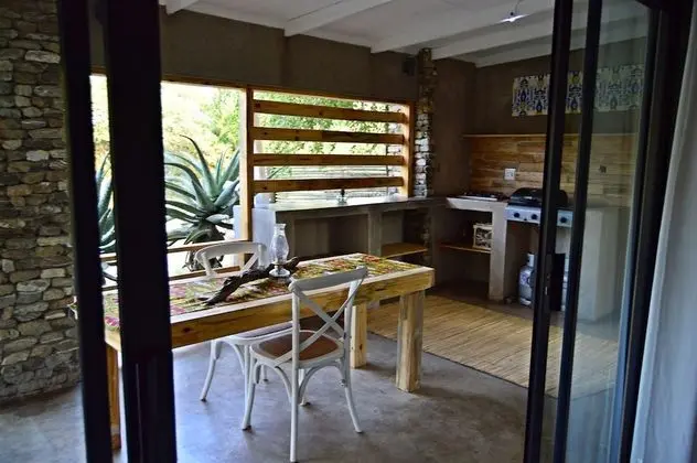 Crocodile Luxury Apartment