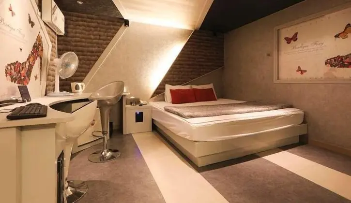Deluxe Tek Büyük Yataklı Oda