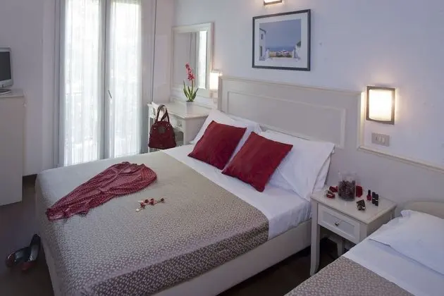 Comfort Dört Kişilik Oda