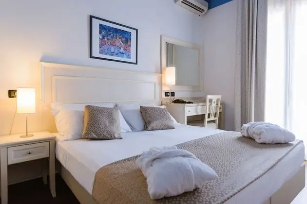 Comfort Tek Büyük Yataklı Oda
