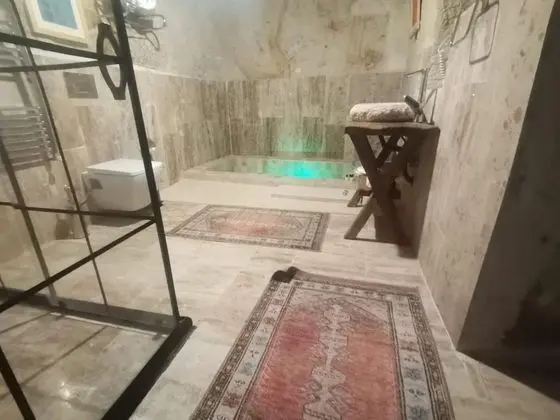 Şömineli Deluxe Oda, Avlu Manzaralı, Jakuzili ve Türk Hamamlı