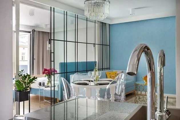 Superior Apart Daire, 2 Yatak Odası, Balkon, Avlu Manzaralı