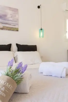 Comfort Tek Büyük Yataklı Oda, Teras, Bahçe Manzaralı