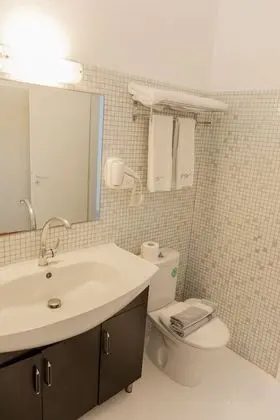 Deluxe Tek Büyük Yataklı Oda, Balkon, Deniz Manzaralı