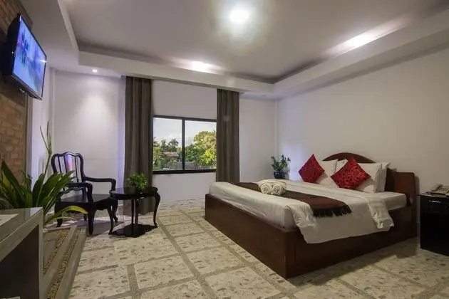 Premium Oda, Havuz Manzaralı
