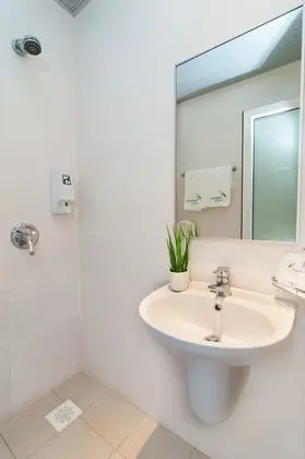 Standard Tek Büyük Yataklı Oda (No Window)
