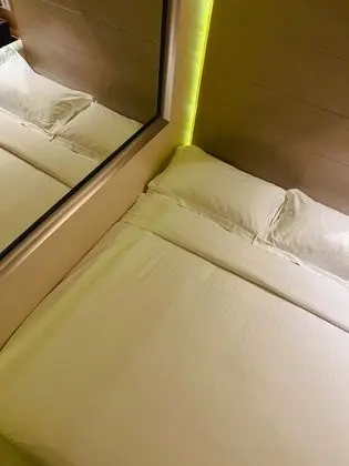 Standard Tek Büyük Yataklı Oda, Penceresiz