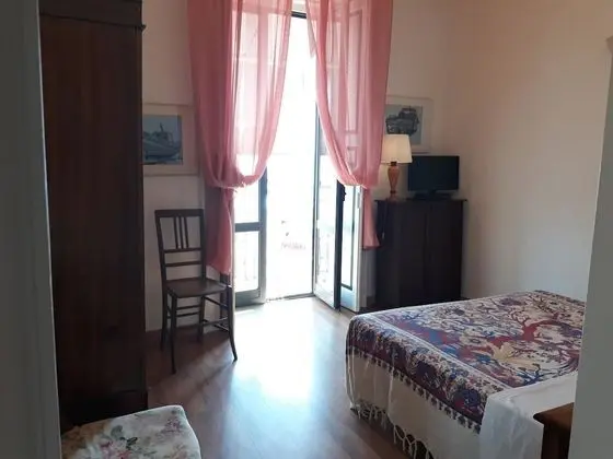 Tek Büyük veya İki Ayrı Yataklı Oda