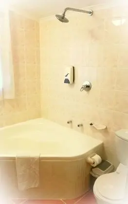 Oda (En-suite with Bath / shower )