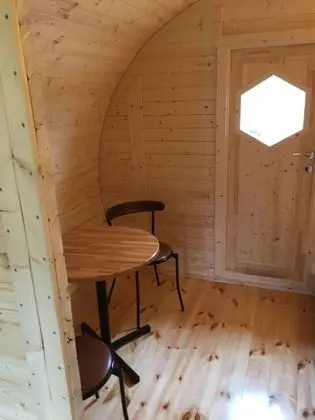 Üç Kişilik Oda, Ortak Banyo