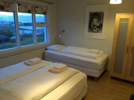 Üç Kişilik Oda, Ortak Banyo