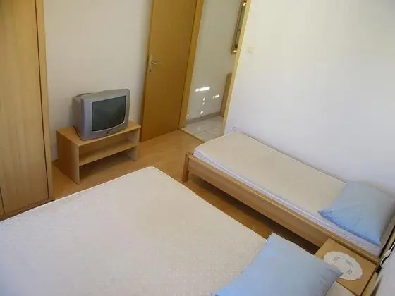 Apart Daire (Fran - 30 m from sea - A1-veliki(5))