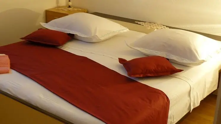 Apart Daire (Fran - only 150m from beach - A1(4+2))