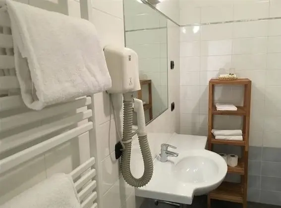 Standard Tek Büyük veya İki Ayrı Yataklı Oda, Balkon