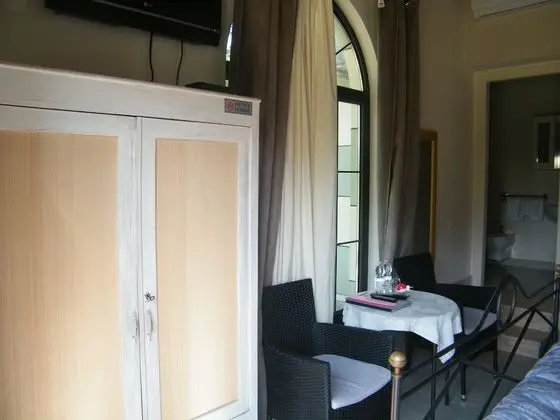 Comfort Üç Kişilik Oda, Bahçe Manzaralı