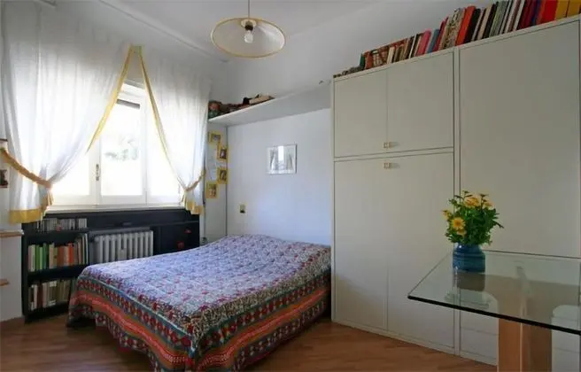 Tek Büyük Yataklı Oda (External Bathroom)