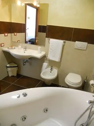 Superior Tek Büyük Yataklı Oda, Jakuzi