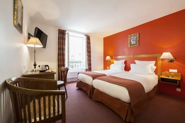1 Çift Kişilik Veya 2 Tek Kişilik Yatak Superior