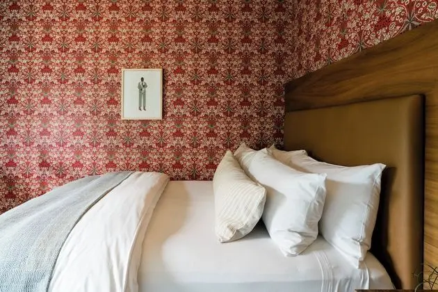 Comfort Oda, 1 Büyük (Queen) Boy Yatak, Sigara İçilmez (Small)