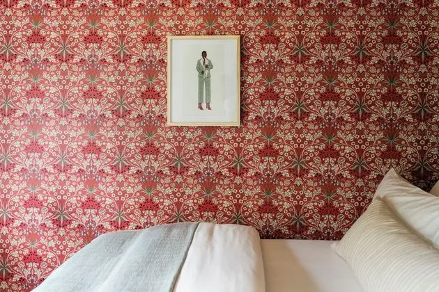 Comfort Oda, 1 Büyük (Queen) Boy Yatak, Sigara İçilmez (Small)