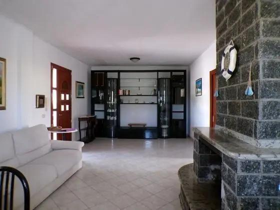 Villa, 4 Yatak Odası, Şömine