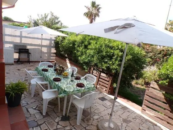 Villa, 4 Yatak Odası, Şömine