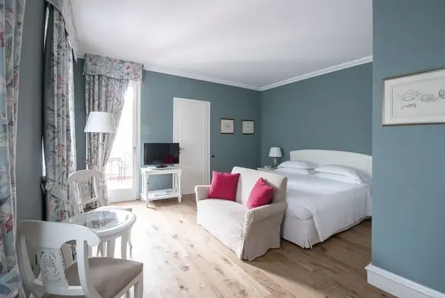 Deluxe Üç Kişilik Oda