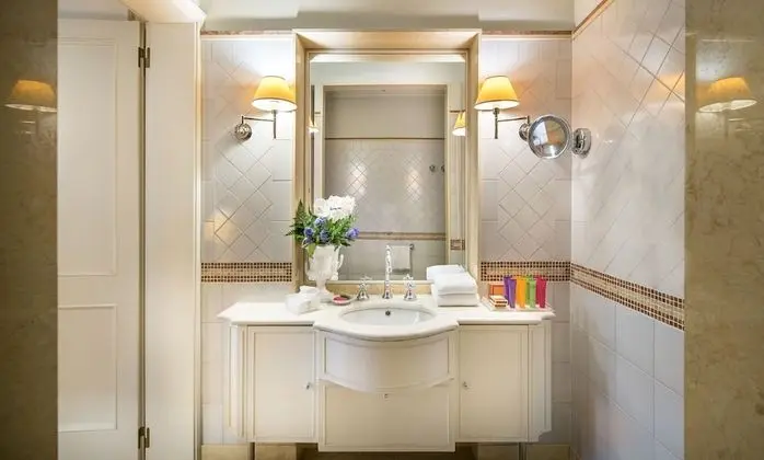 Superior Tek Büyük veya İki Ayrı Yataklı Oda (in Barchessa)