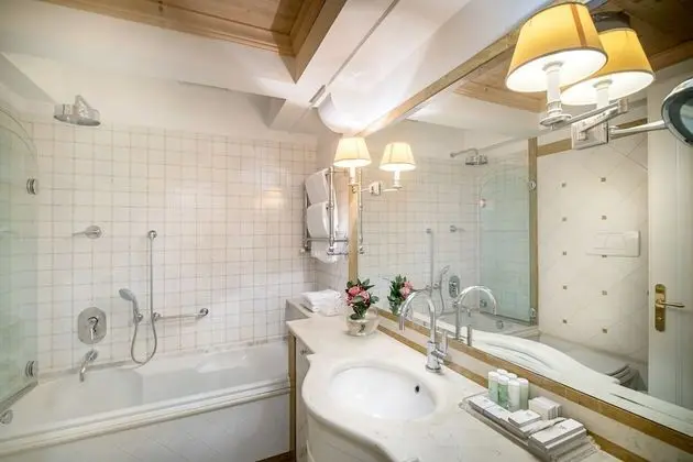 Superior Tek Büyük veya İki Ayrı Yataklı Oda (in Barchessa)