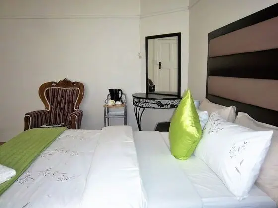 Deluxe Tek Büyük veya İki Ayrı Yataklı Oda, 2 Yatak Odası, Ortak Banyo