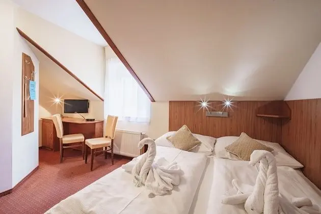 Comfort Tek Büyük veya İki Ayrı Yataklı Oda