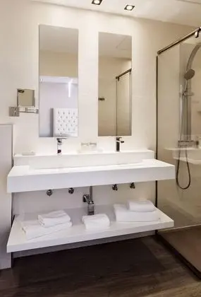 Tek Büyük Yataklı Oda, Teras