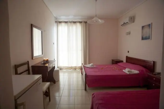 Üç Kişilik Oda