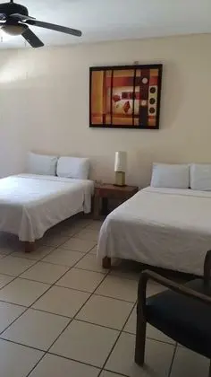 Basic Tek Büyük Yataklı Oda