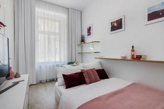 City Apart Daire, Teras
