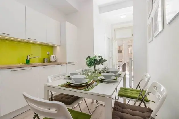 City Apart Daire, Teras