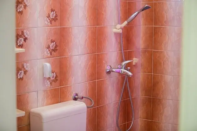 Apart Daire (Frane - 20 m from beach - A2(6+1) )