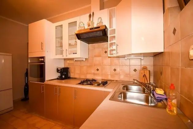 Apart Daire (Frane - with garden - A1(6))