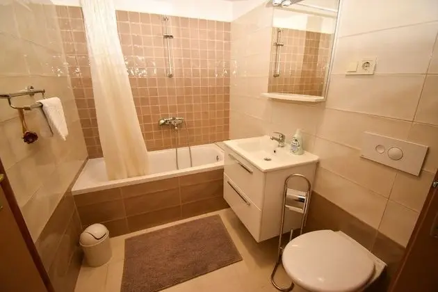 Apart Daire (Frane - with garden - A1(6))