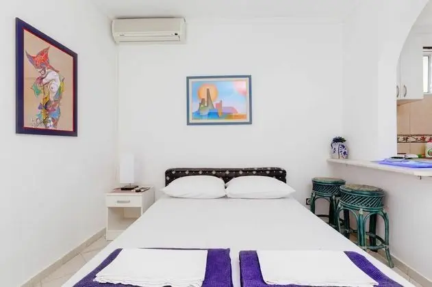 Classic Apart Daire, 2 Yatak Odası, Balkon, Bahçe Manzaralı