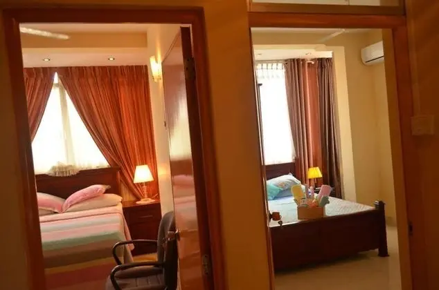 Tek Büyük Yataklı Oda, Ortak Banyo