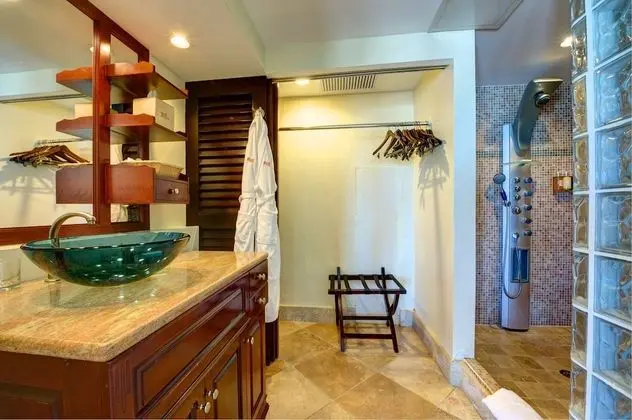 Luxury Oda, Manzarasız (7B)