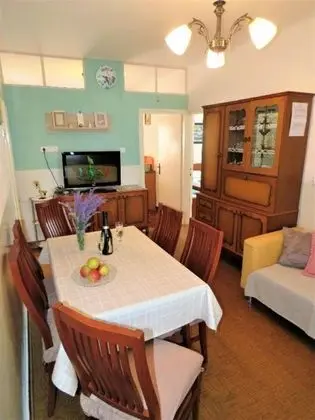 Apart Daire (Franka - 70 m from sea - A1(6))