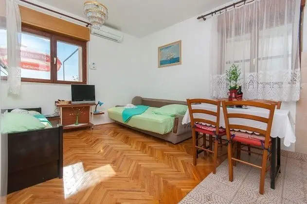 Apart Daire (Franka - beautiful sea view & parking)
