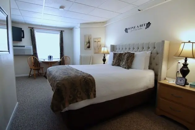 Vinology Room